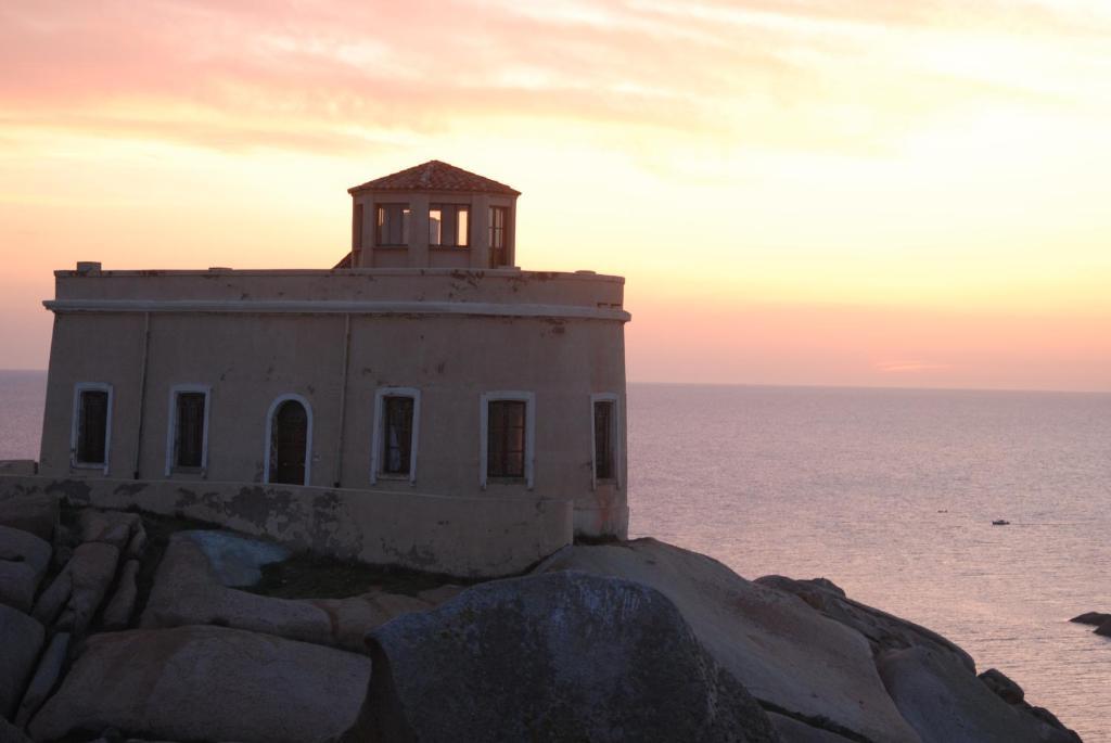 Hotel Moderno Santa Teresa Gallura Kültér fotó