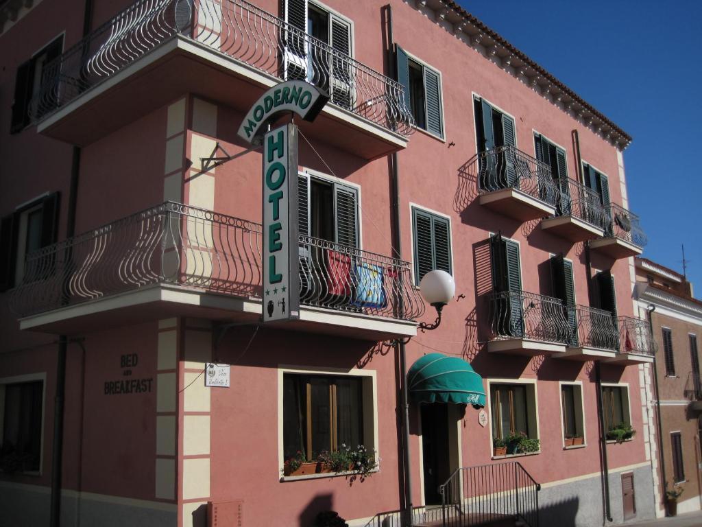 Hotel Moderno Santa Teresa Gallura Kültér fotó